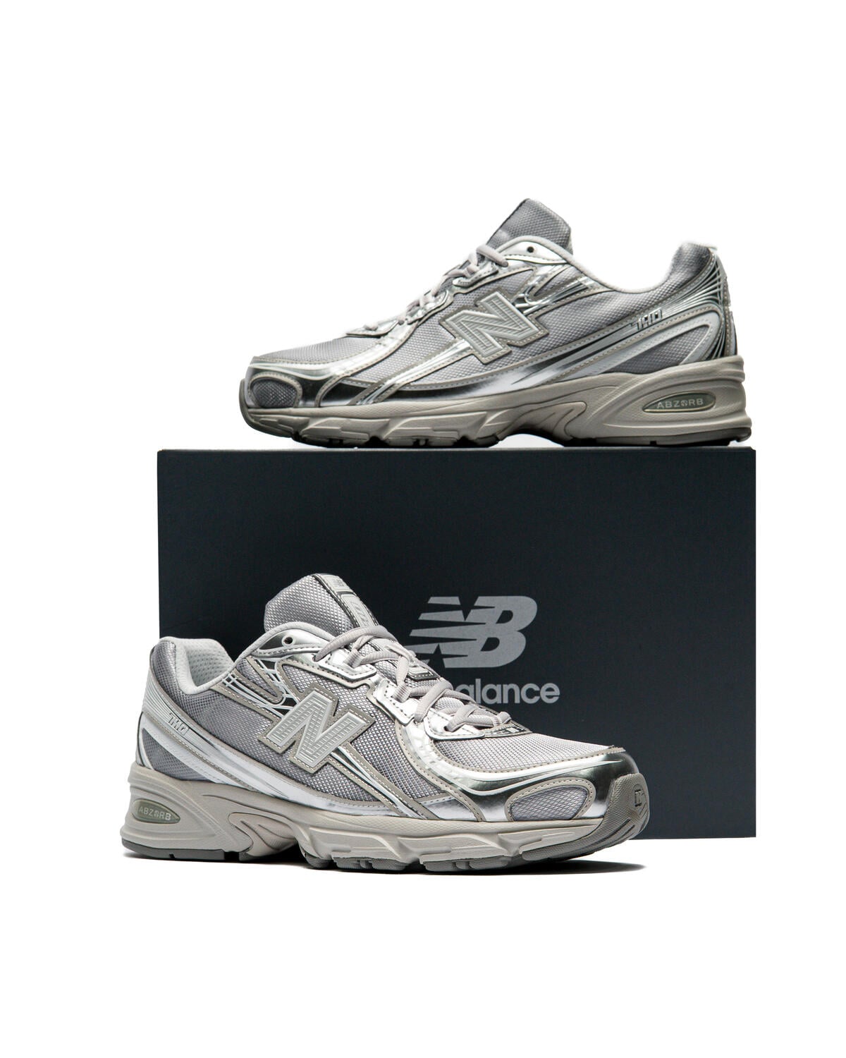 New Balance 740 - Image 12