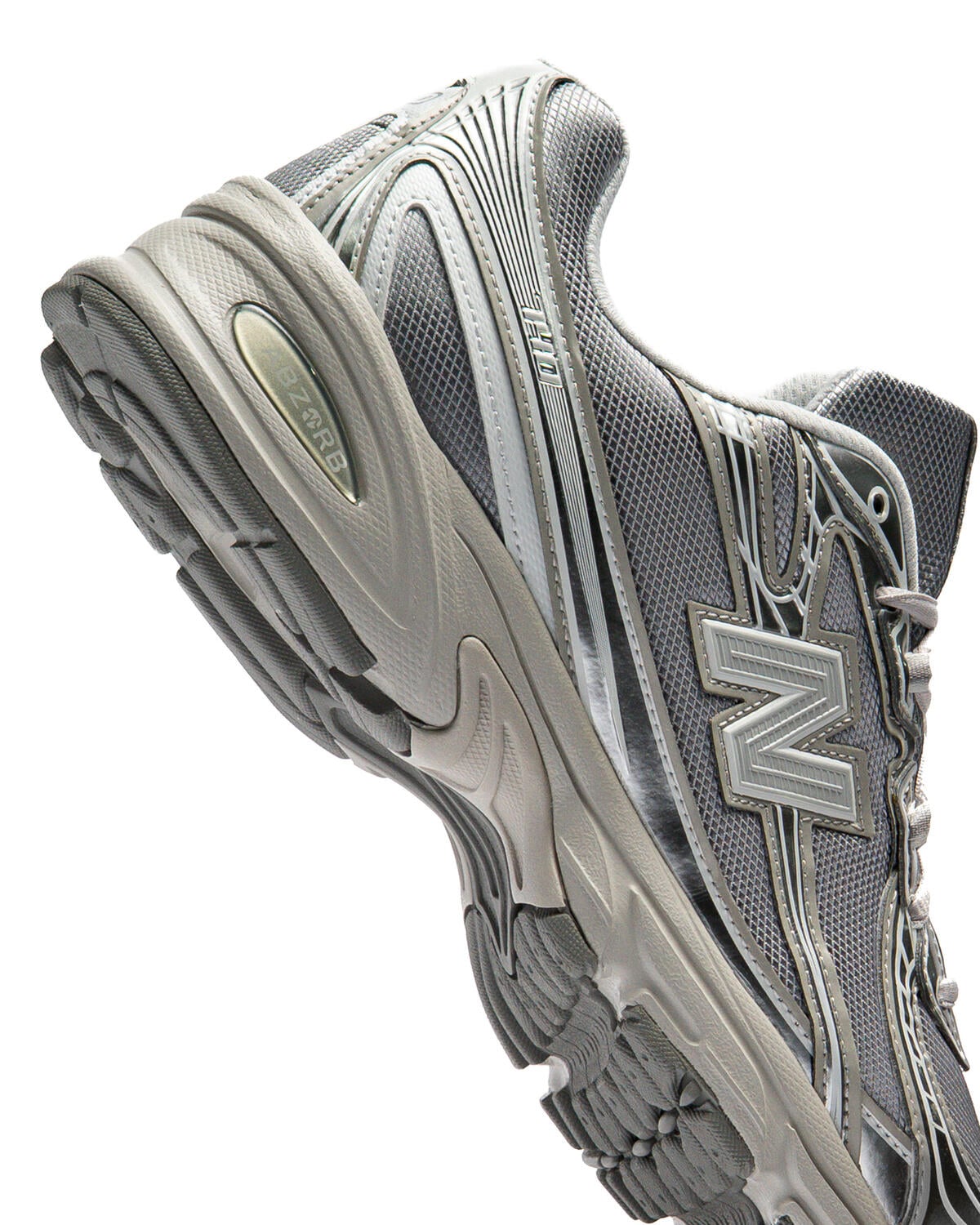 New Balance 740 - Image 13