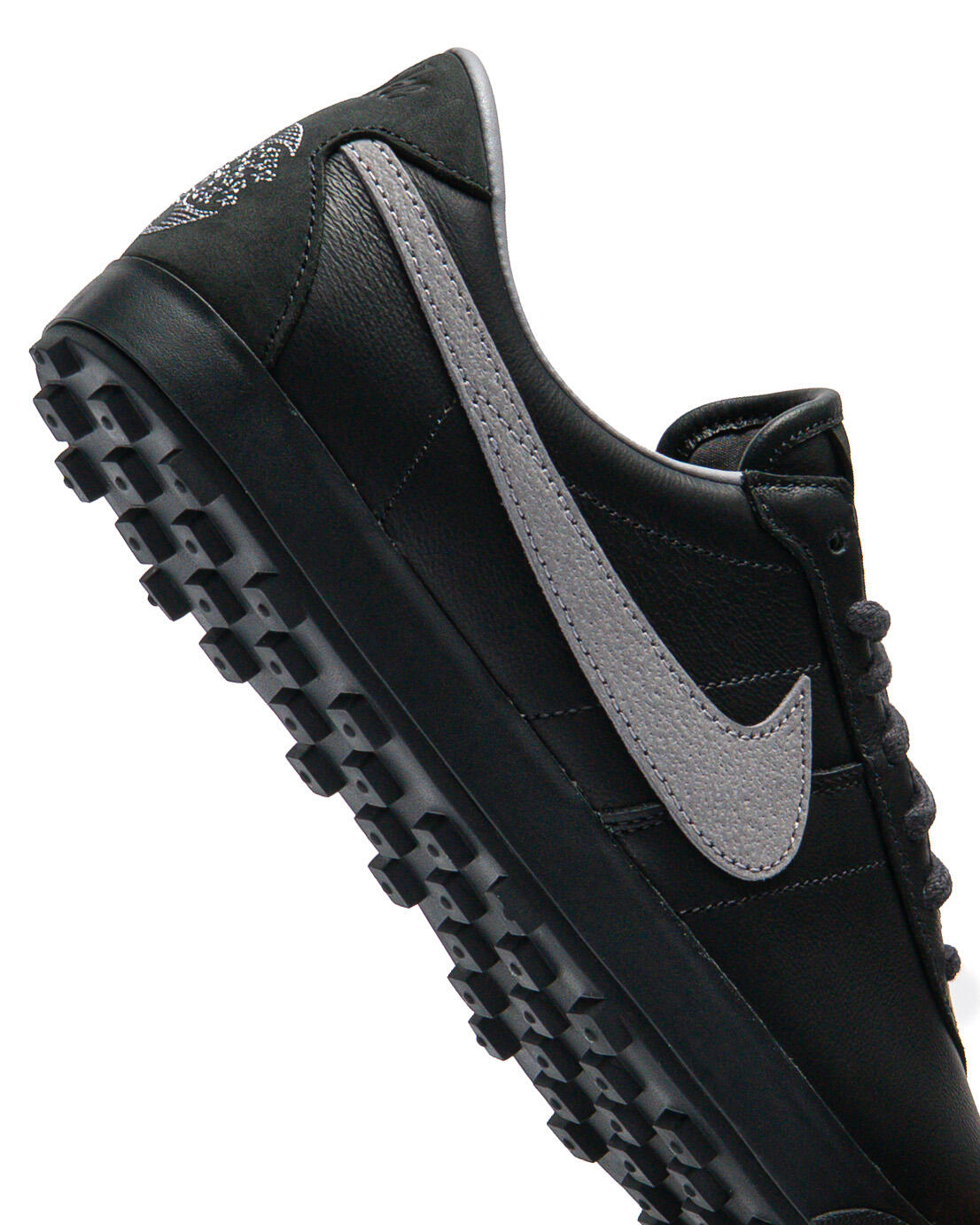 Nike Astrograbber Off Noir/Cement Grey - Image 12