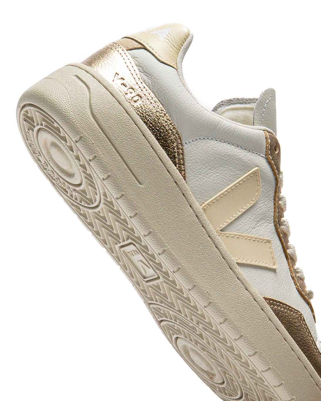 Veja V-90 White (Women's) - Image 7