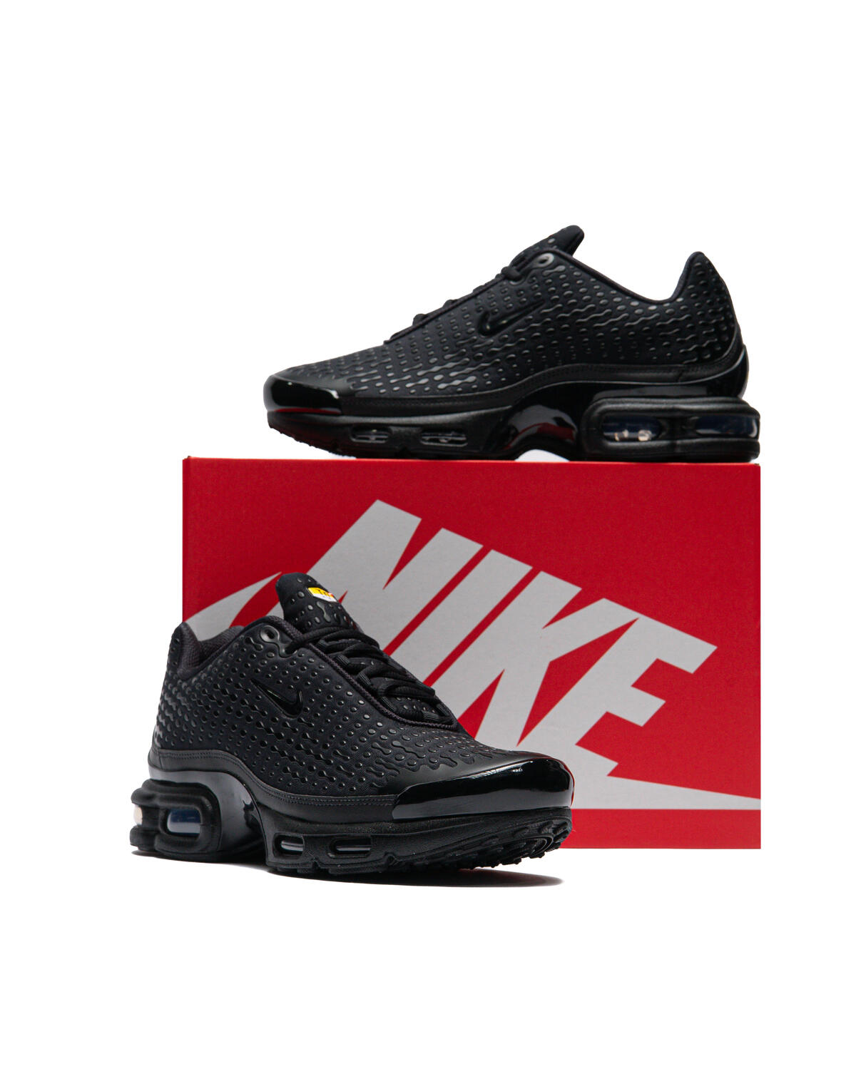 Nike Air Max Plus Black / Grey - Image 25