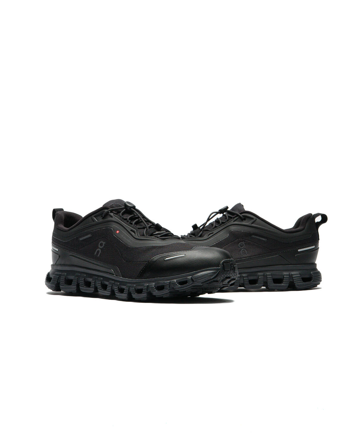 On Running Cloud 6 - Black / Black - Image 24