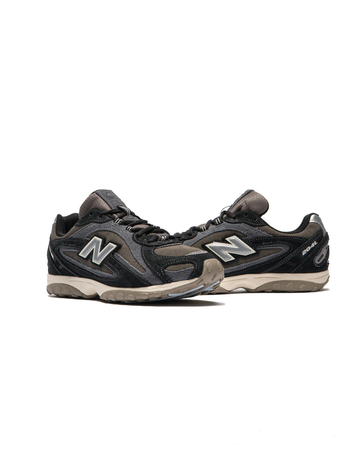 New Balance 204L Black / Magnet - Image 16