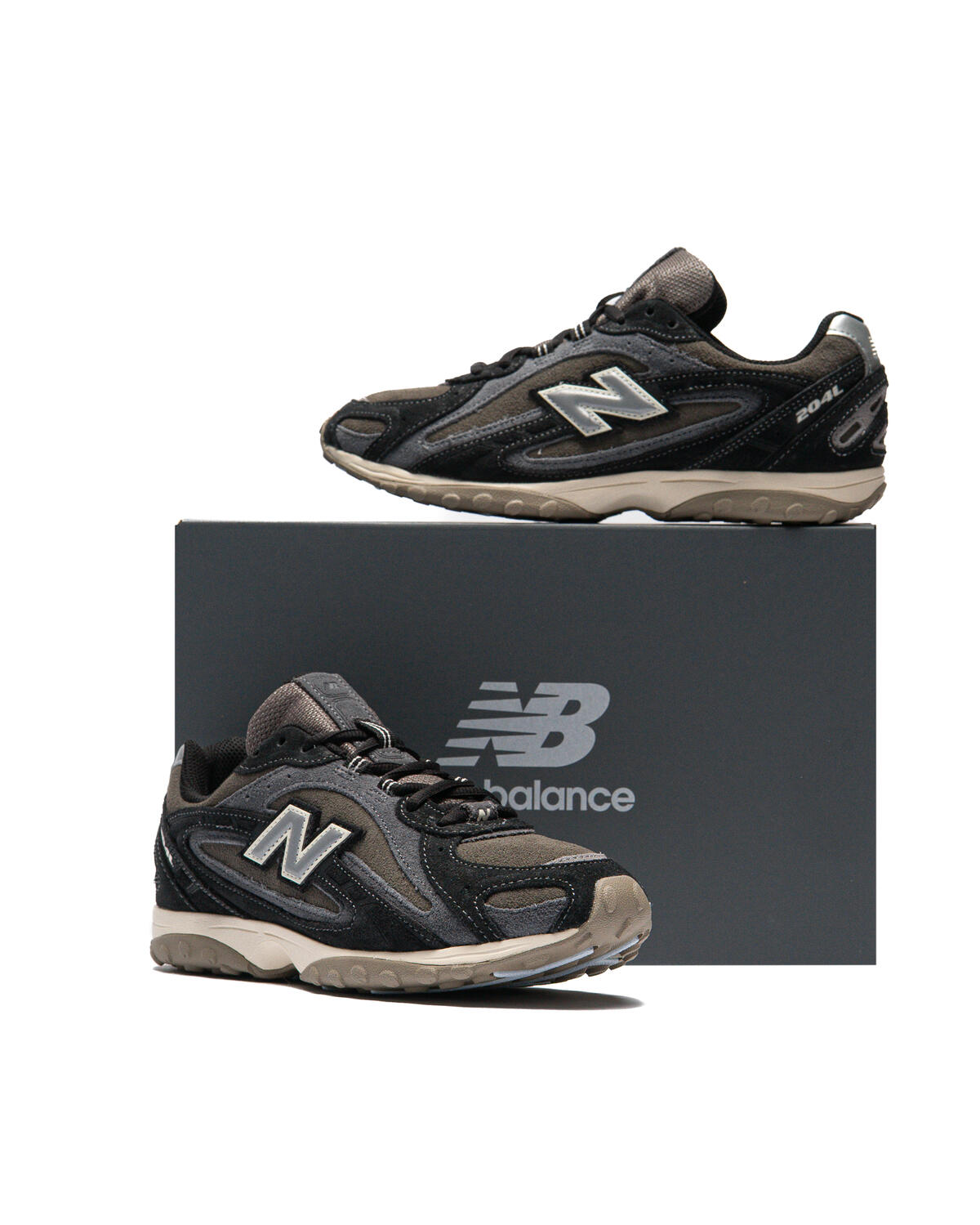 New Balance 204L Black / Magnet - Image 17