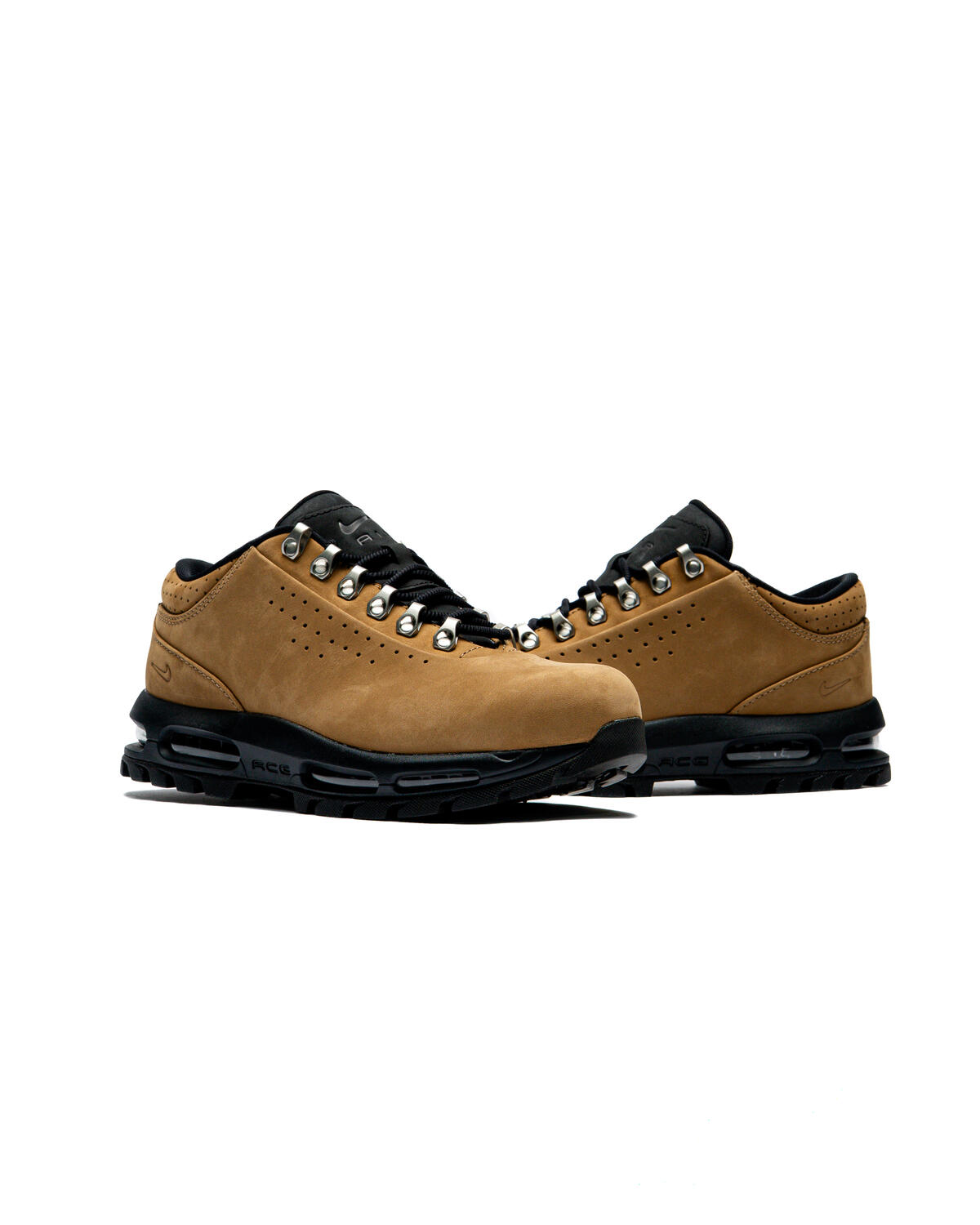 Nike Air Max Goadome Low SP in Taupe - Image 77