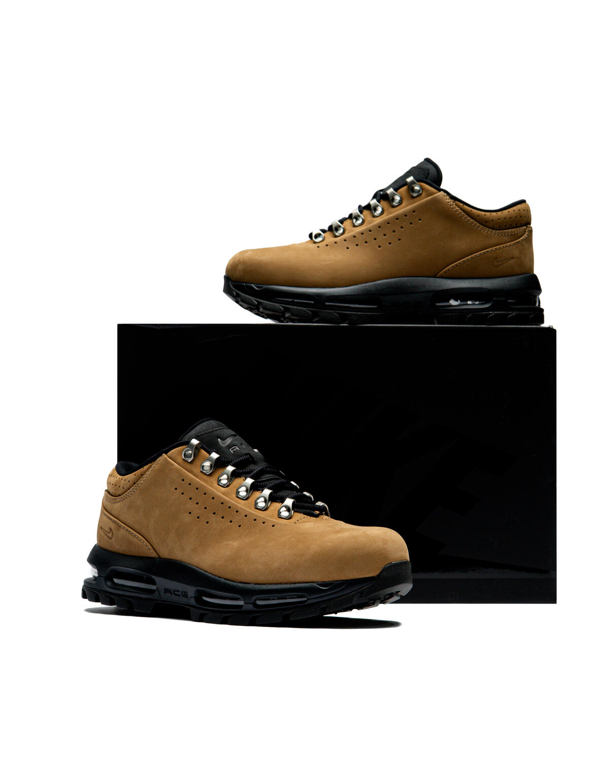 Nike Air Max Goadome Low SP in Taupe - Image 78