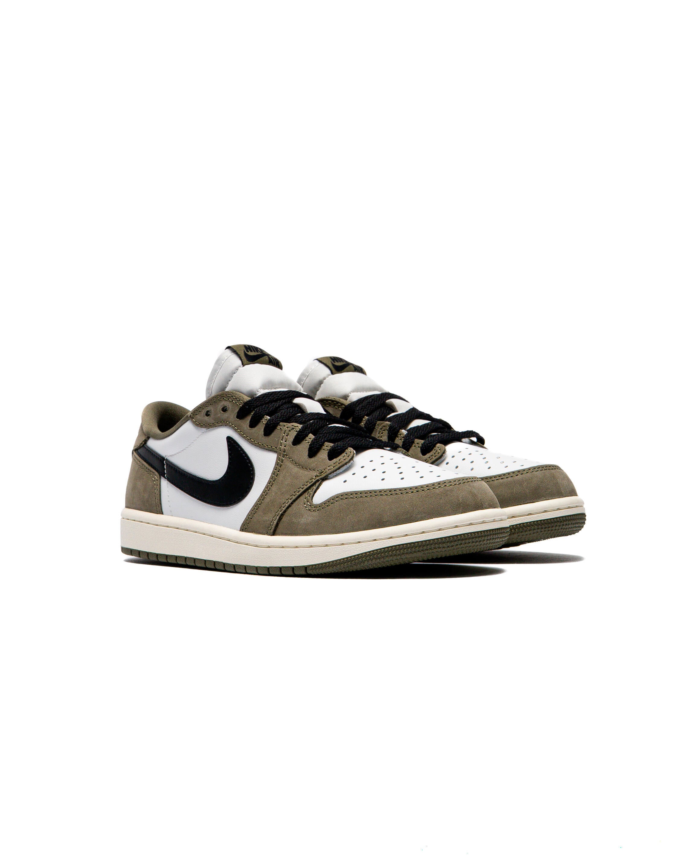 air-jordan-1-retro-low-og- 