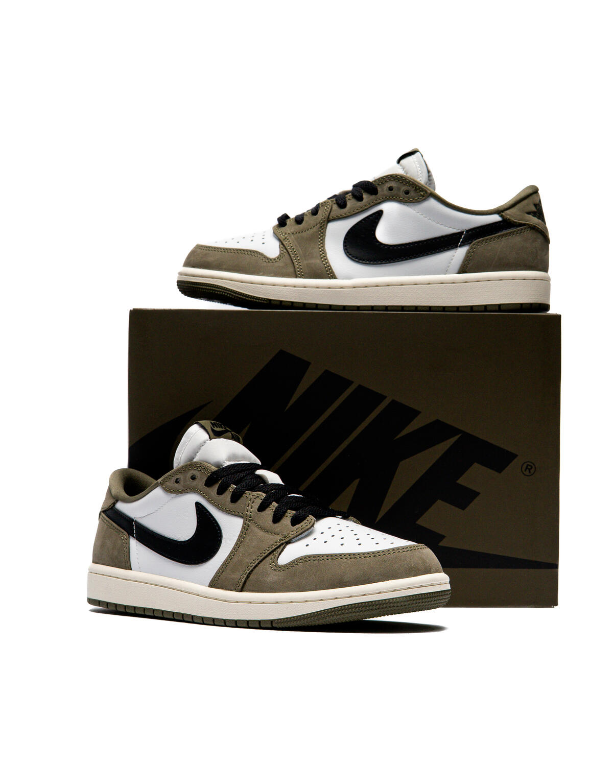 Air Jordan 1 Low 'Medium Olive' - Image 127
