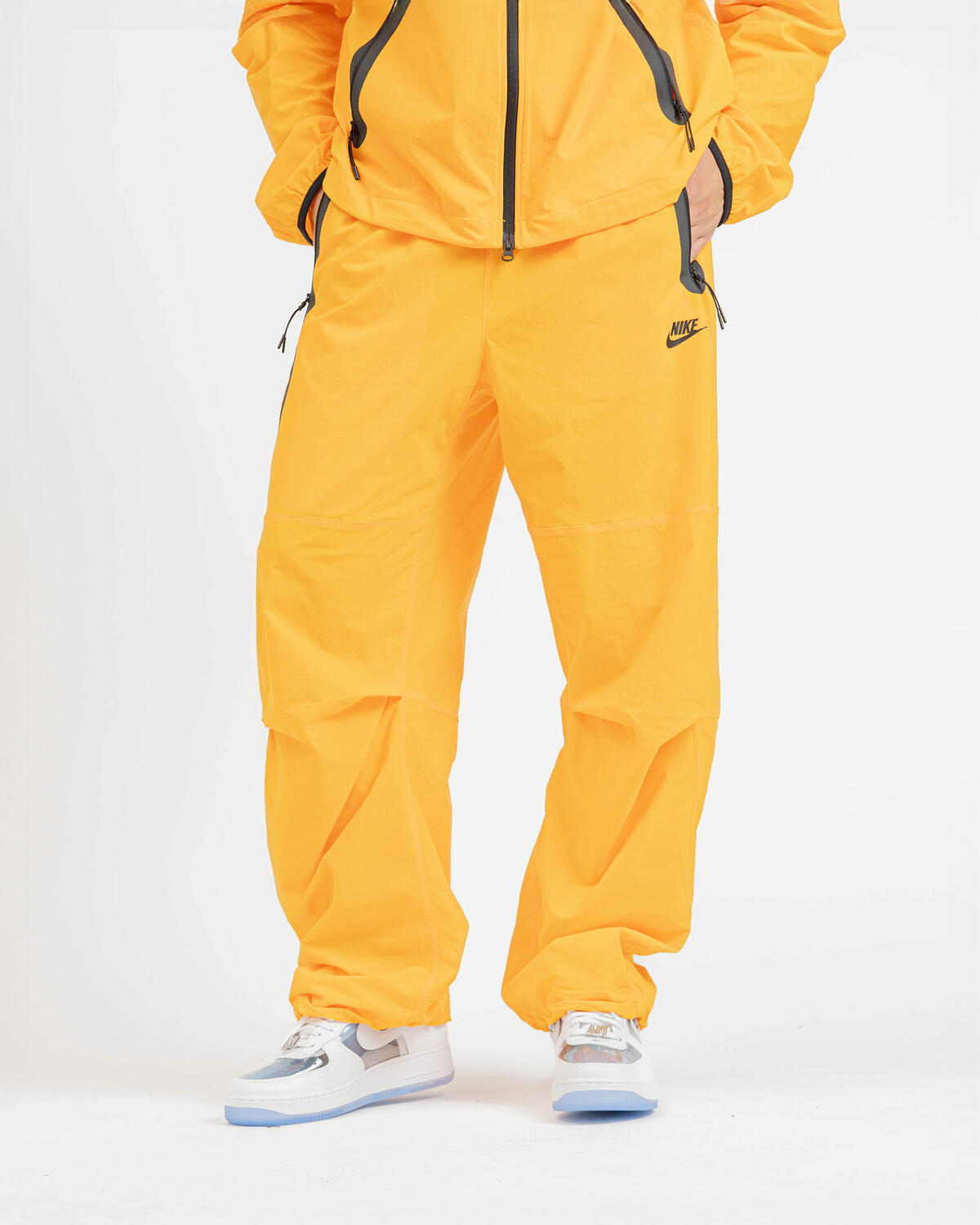 Nike Tech Woven Pants Sundial - Image 20
