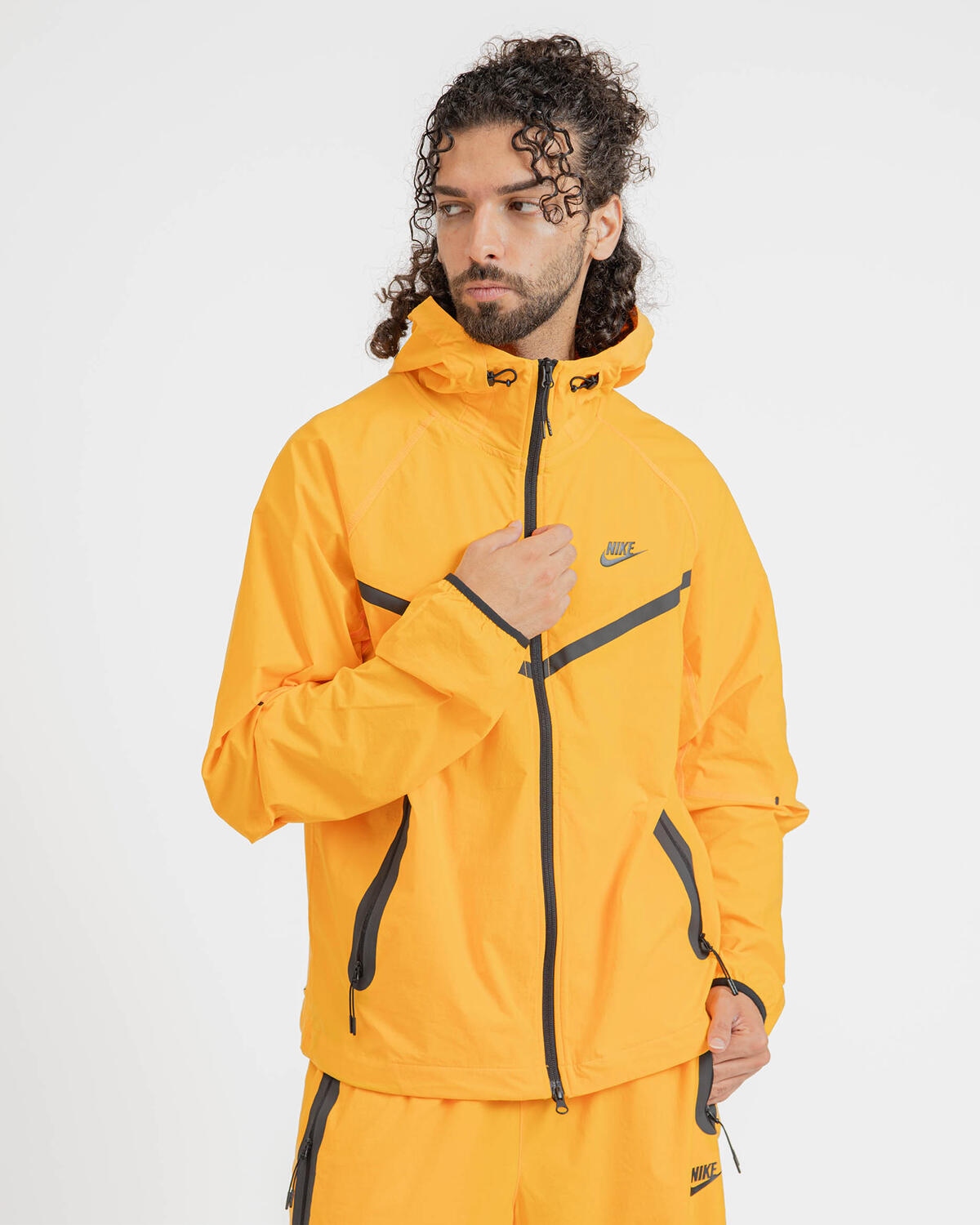 Nike Tech Woven Full-Zip Windrunner Jacket Sundial - Image 19