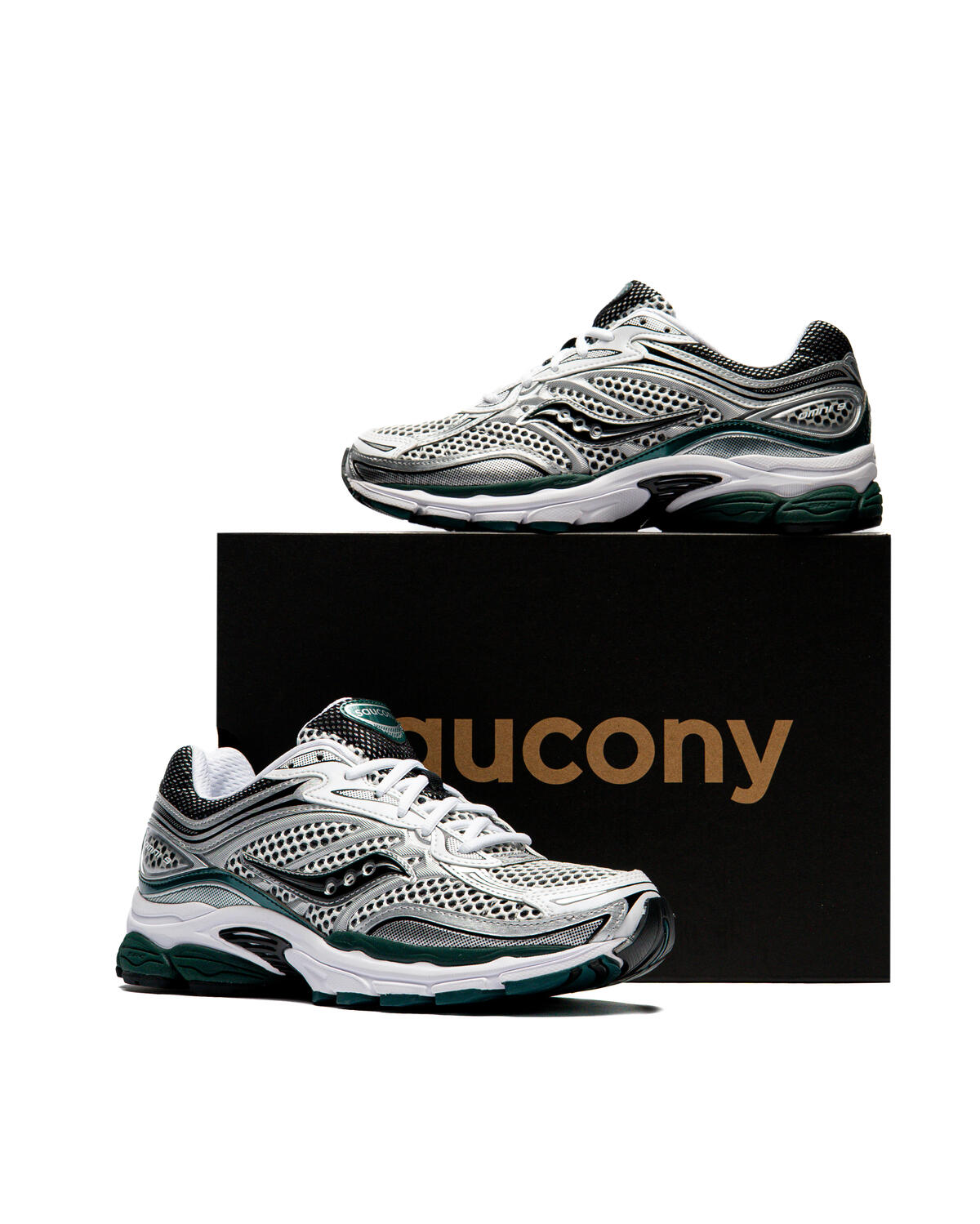 Saucony Progrid Omni 9 White Pine Green - Image 19