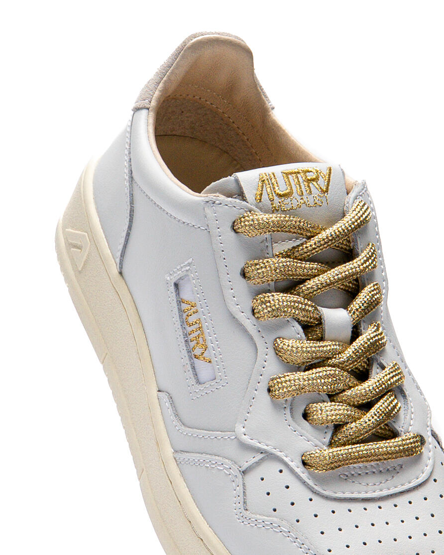 Autry Action Shoes Wmns Medalist Low - Image 7