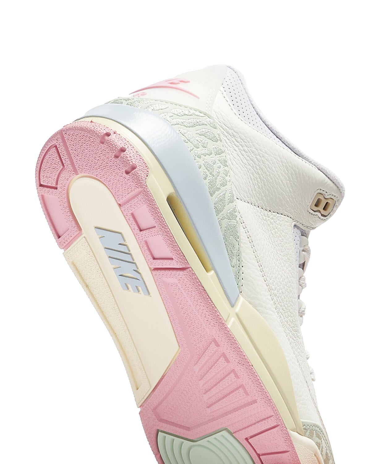 Air Jordan 3 Retro OG "Sail and Jade Aura" - Image 152