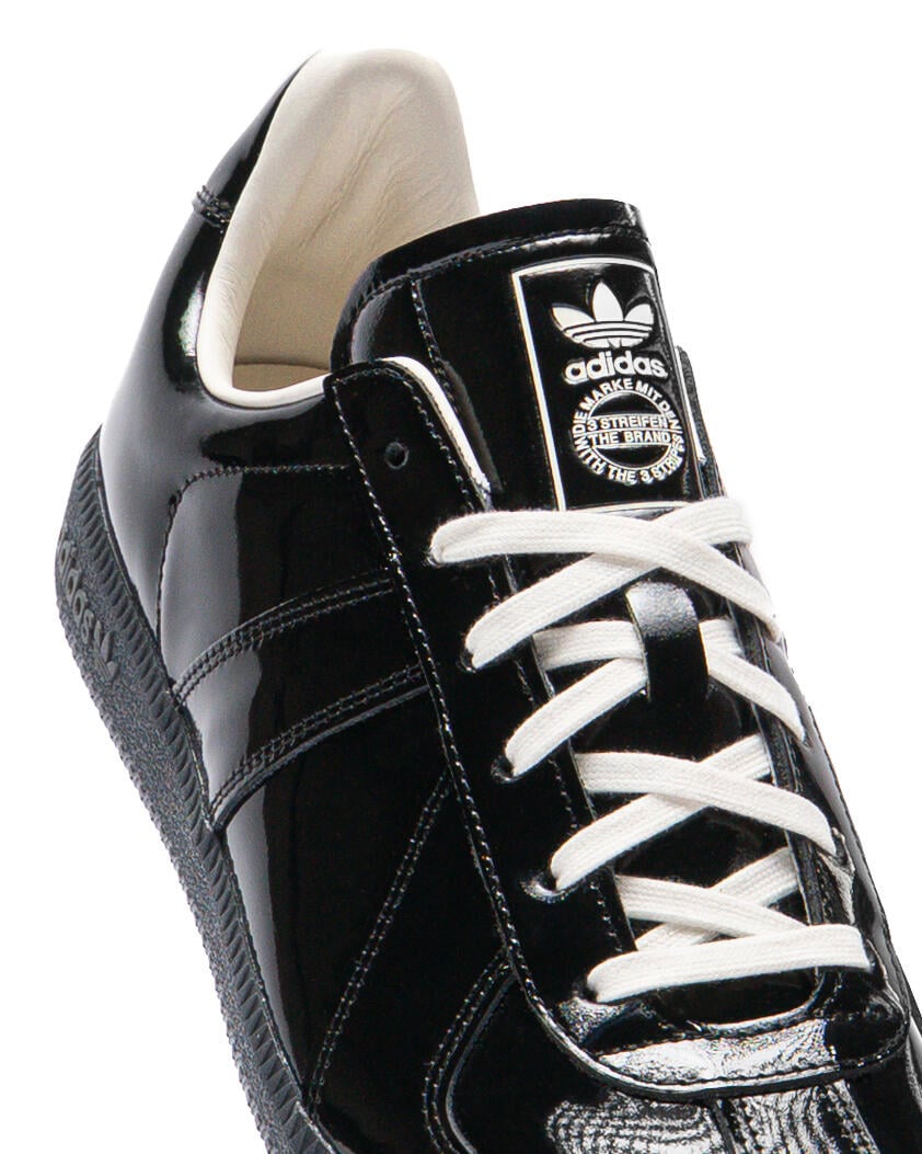 adidas gazelle silver green womens Adidas Campus ADV Black/White  Brooklyn Projects