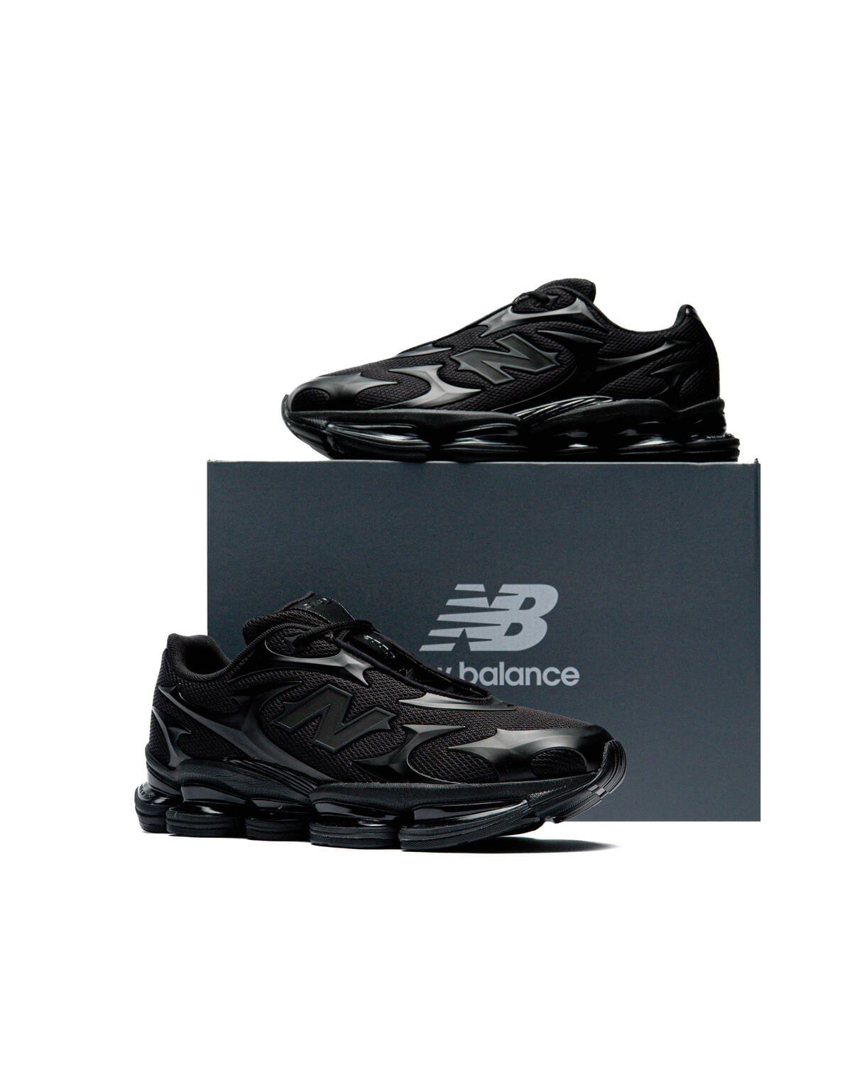 New Balance 2000 Men\'s Size 10.5 Triple Black Running Athletic Shoes U200078C New Balance Unisex 2000 Black Metallic U200078C – Solestop.com main image 2