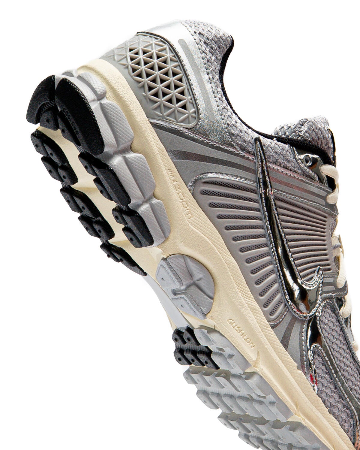 Nike Zoom Vomero 5 Men\'s Size 10 Grey Fog/Chrome Running Shoes IM3486 002  NEW Nike Zoom Vomero 5  main image 3