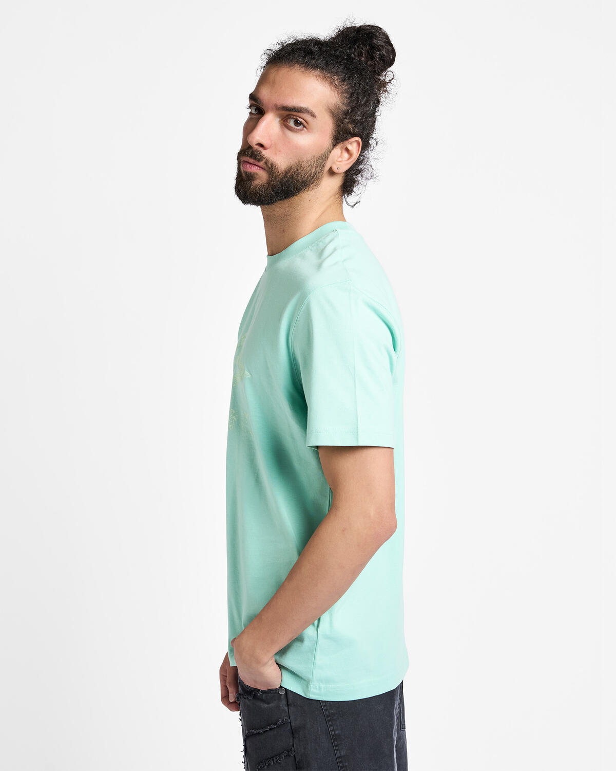 Umbro Distressed Large Logo Graphic Tee - Image 5