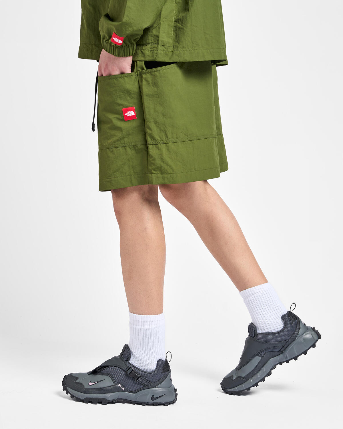 The North Face Red Box Taslan Short - Image 5