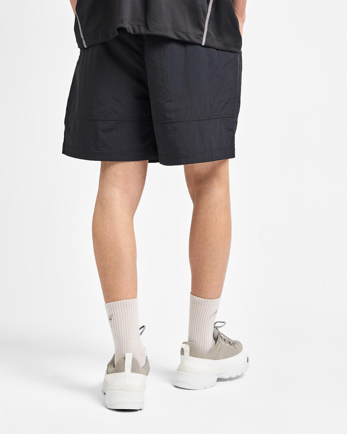 The North Face Red Box Taslan Graphic Short - Image 6