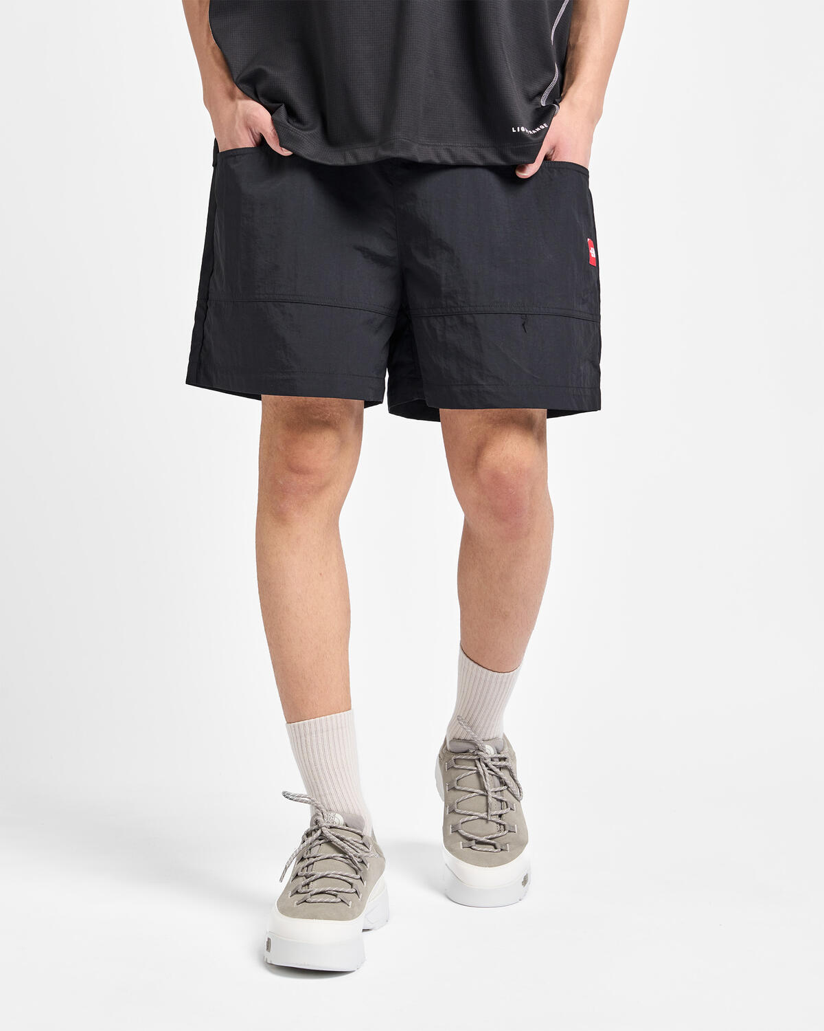 The North Face Red Box Taslan Graphic Short - Image 4