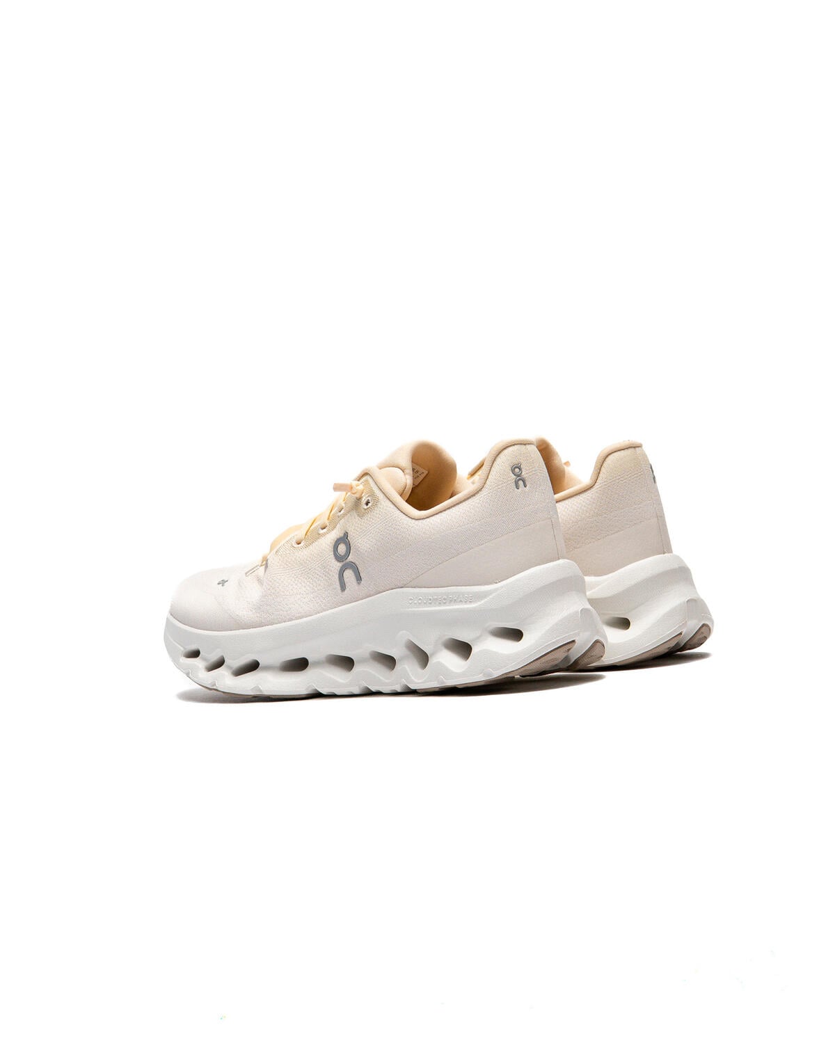 ON Running WMNS Cloudtilt 1 - Image 11