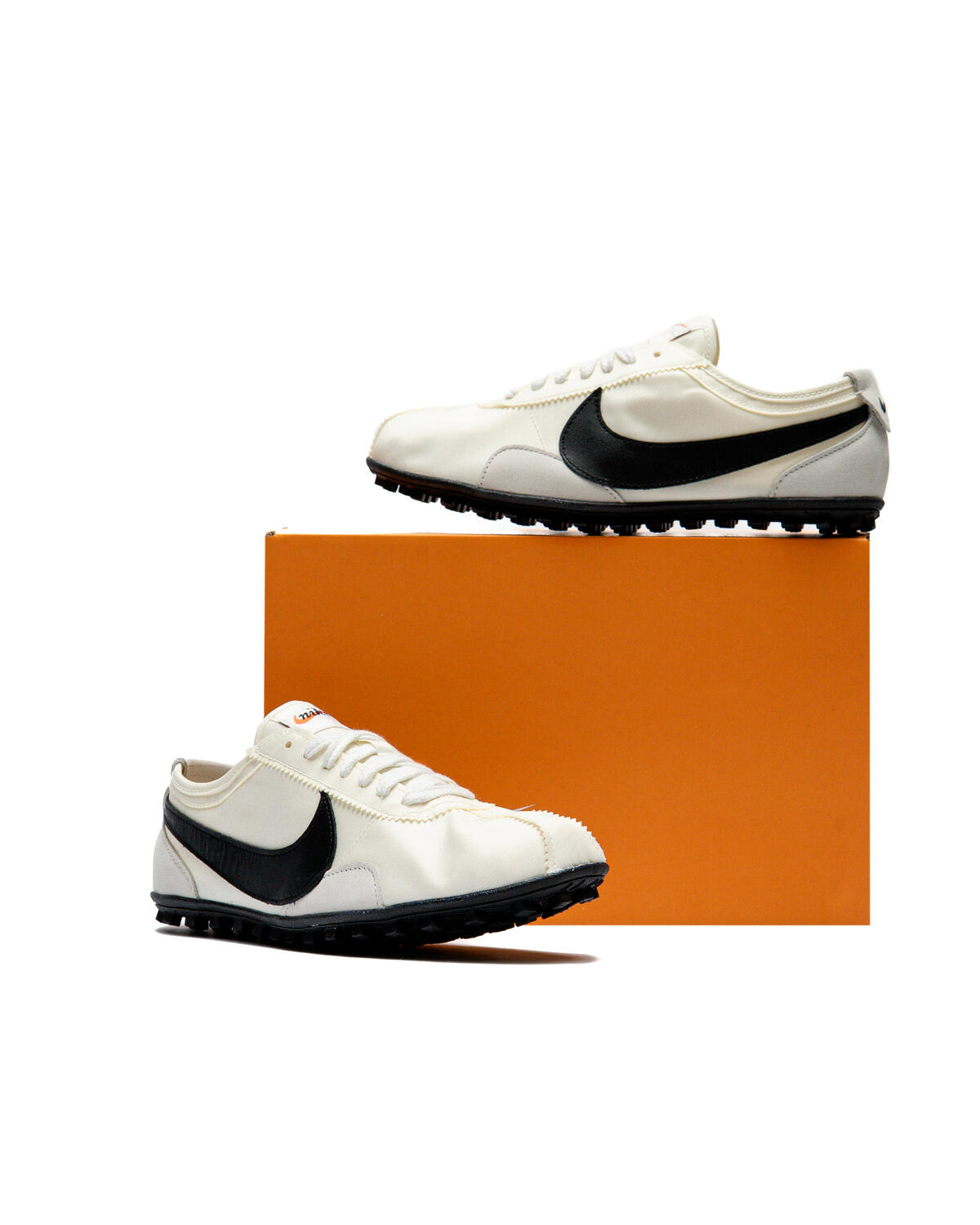 Nike - Women's Nike Moon Shoe OG - (Soft Pearl) - Image 21