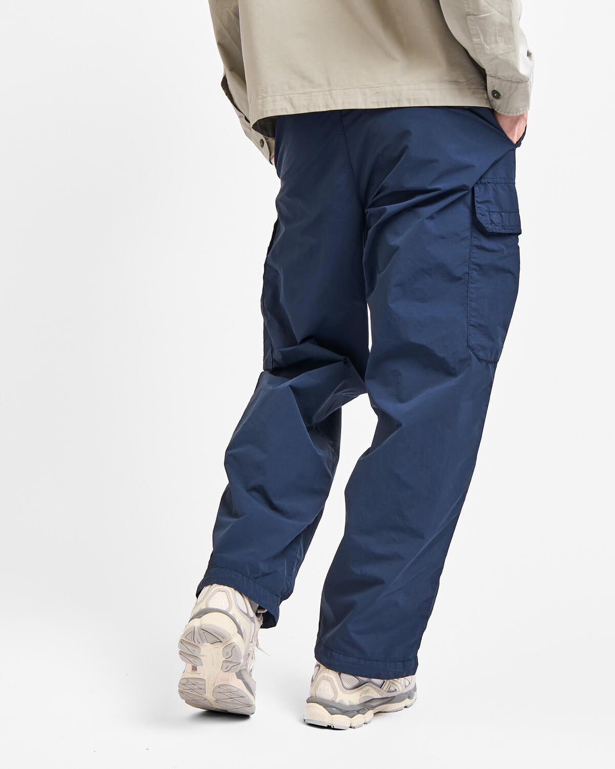 C.P. Company FLATT NYLON LOOSE CARGO LENS PANTS | 20CMPA140A 