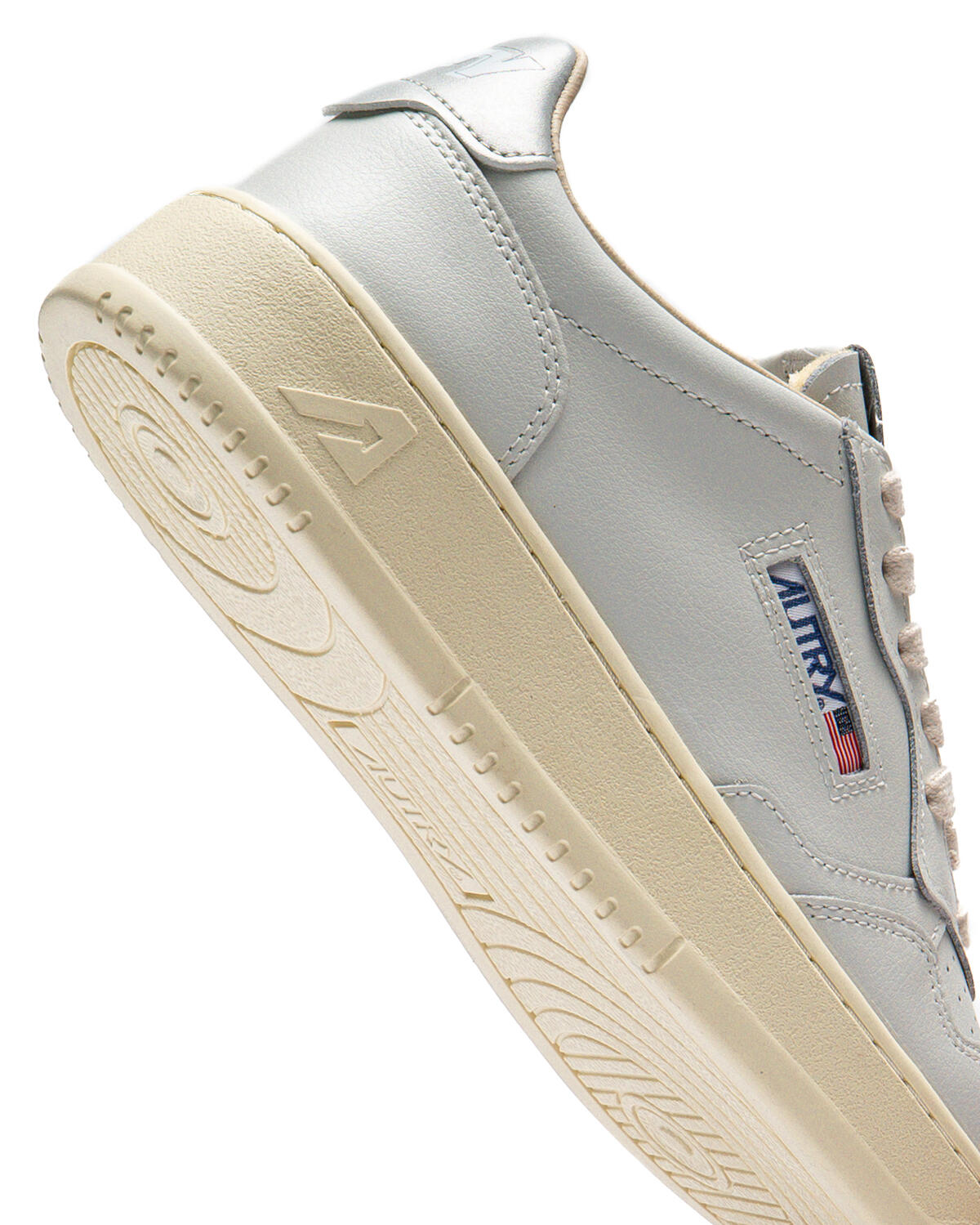 Autry Medalist Low Leat/Art Wht/Silver (Women's) - Image 7