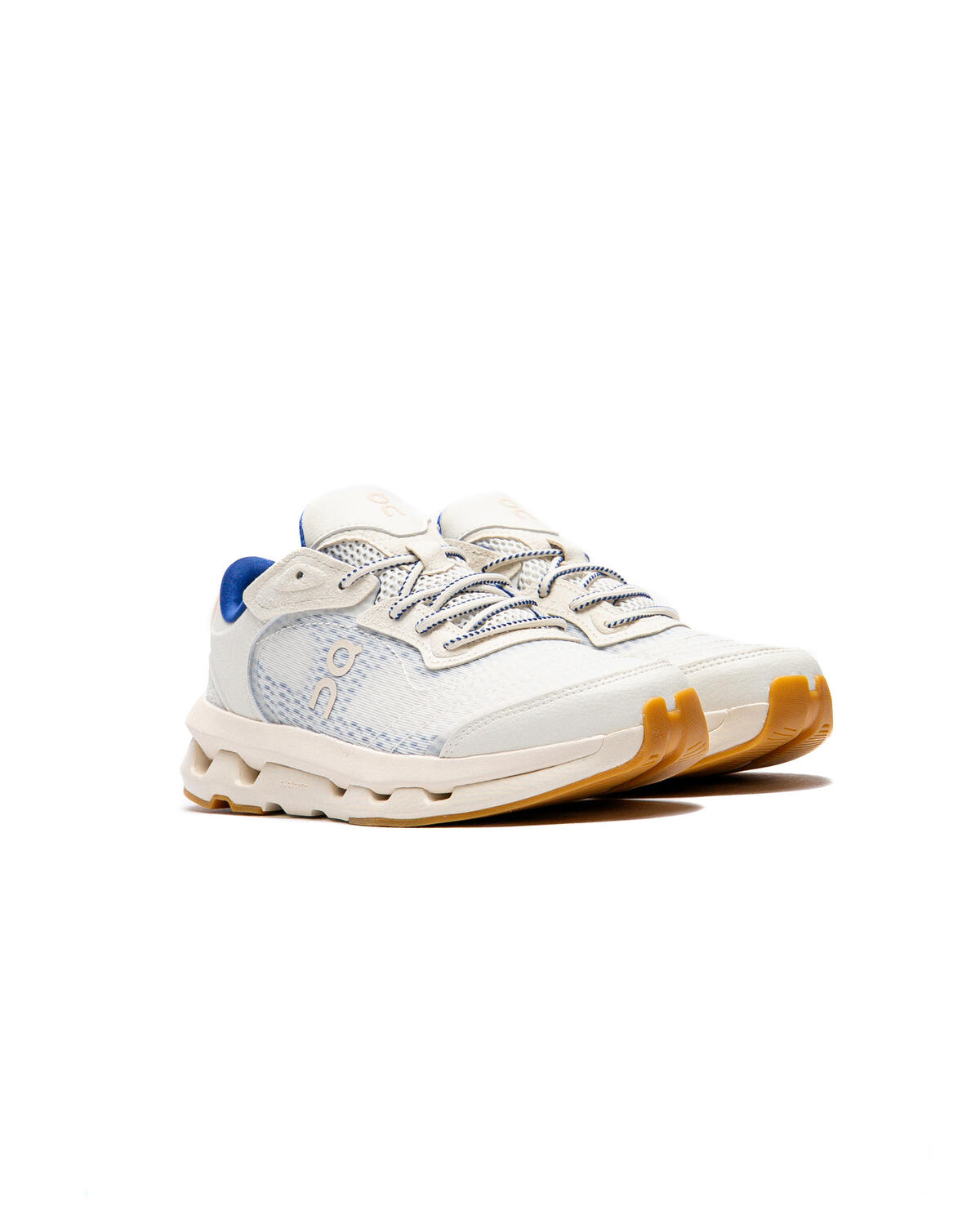 On Running WMNS Cloudzone Moon - Image 15