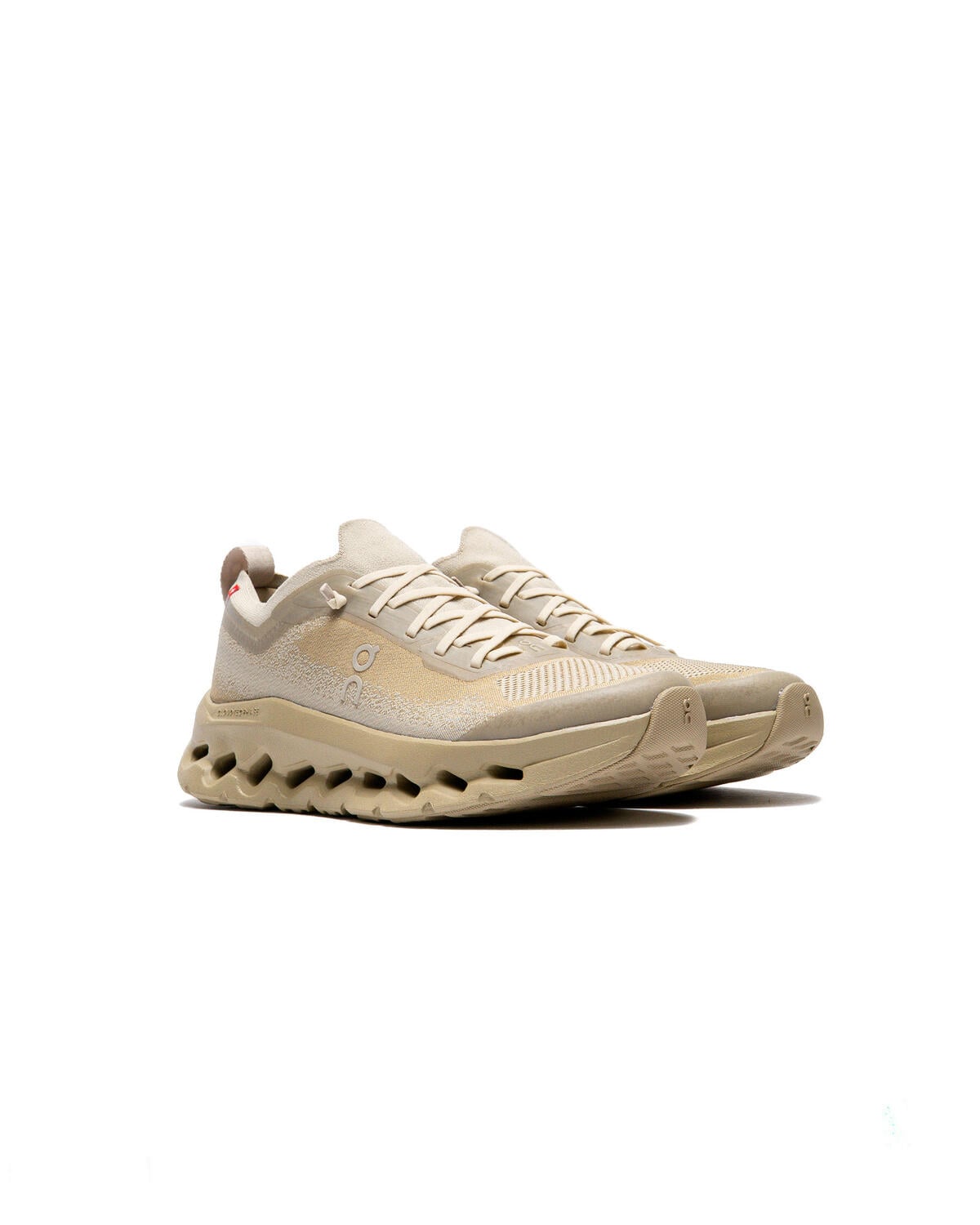 On Running WMNS Cloudtilt Moon - Winter / Kasha - Image 41