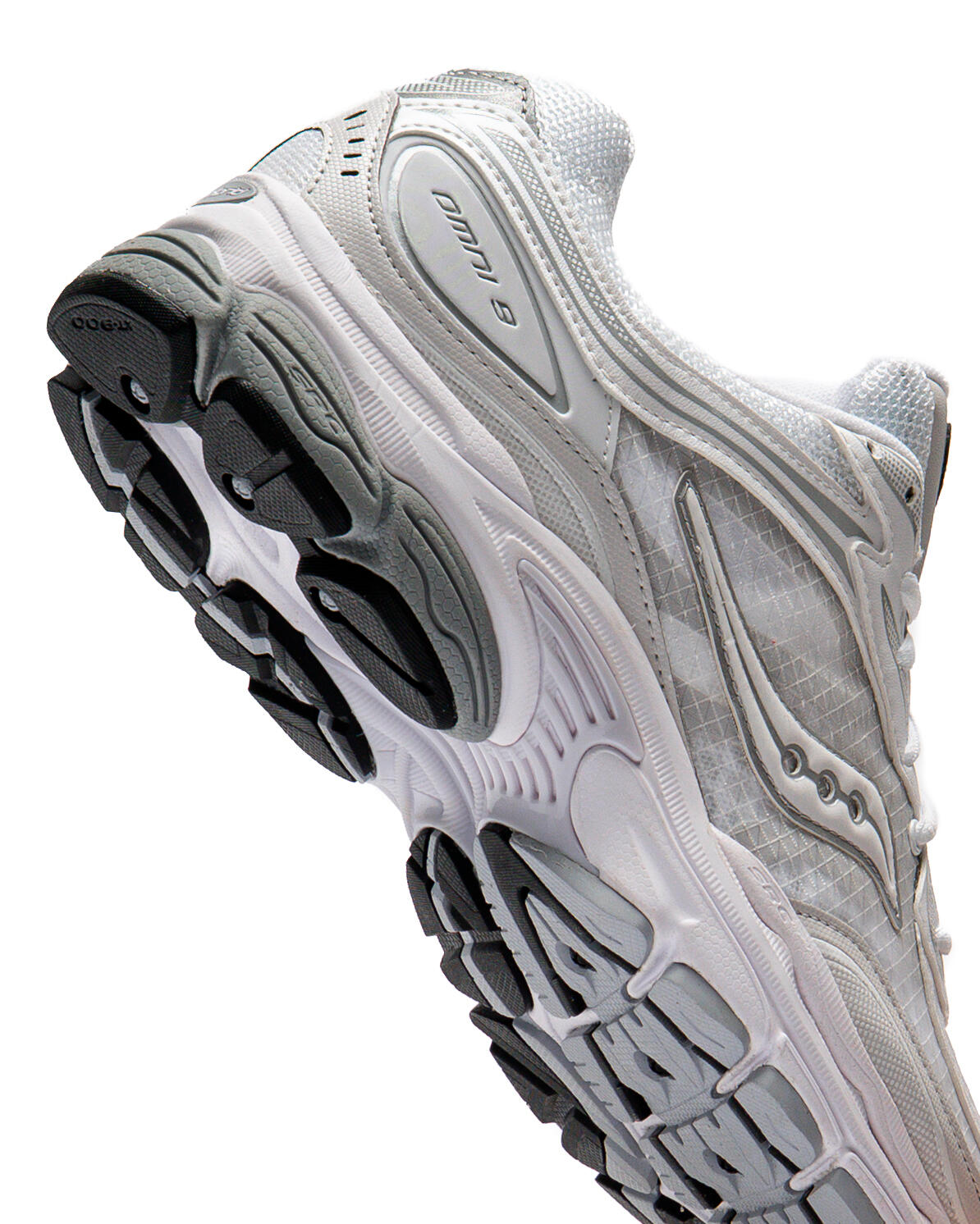 Saucony Progrid Omni 9 "White" - Image 11
