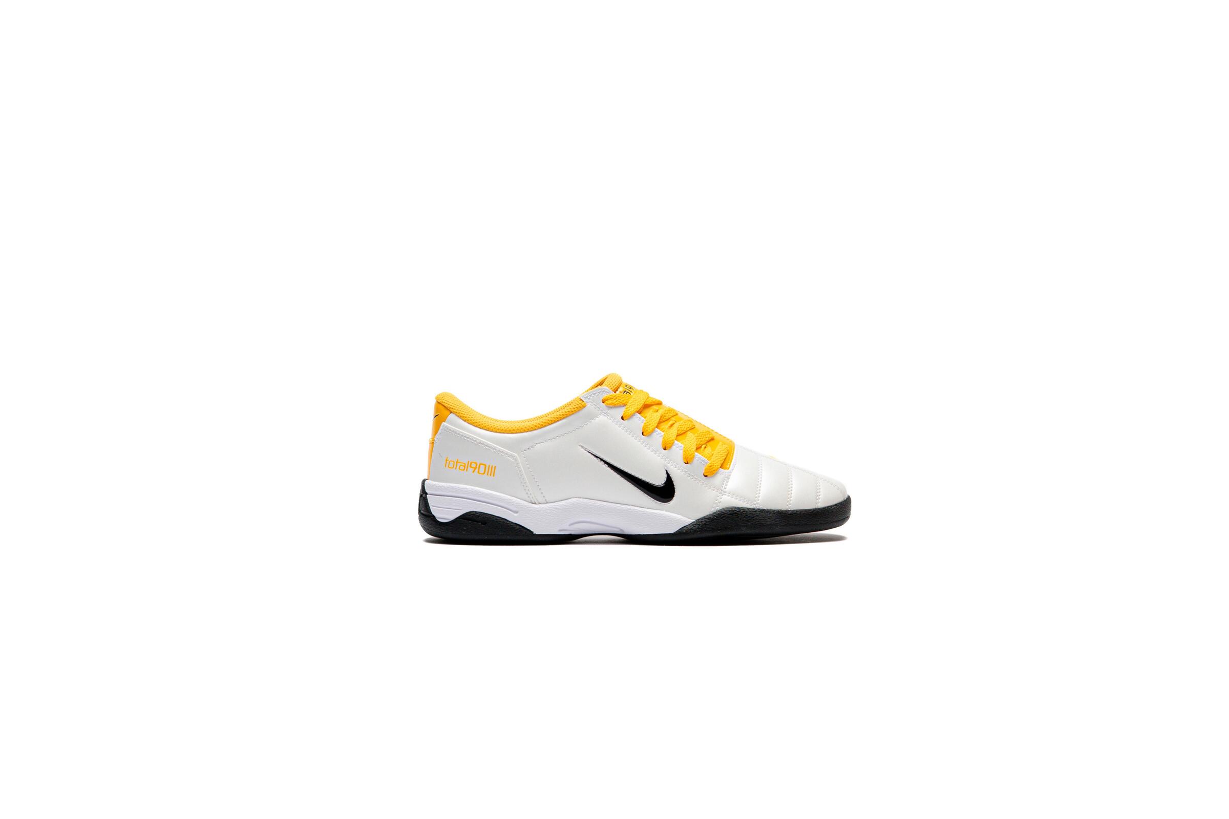 Nike Total 90