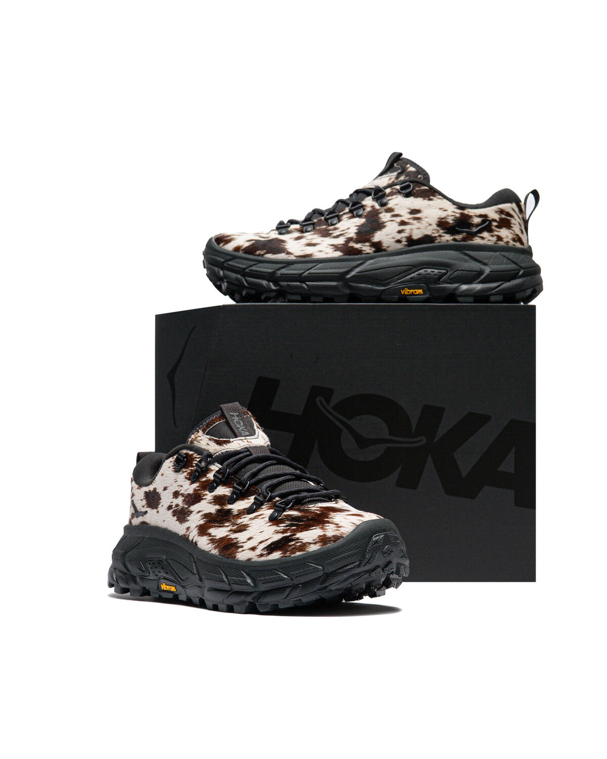 Hoka Tor Summit + - Pirate Black/Pirate Black - Image 28