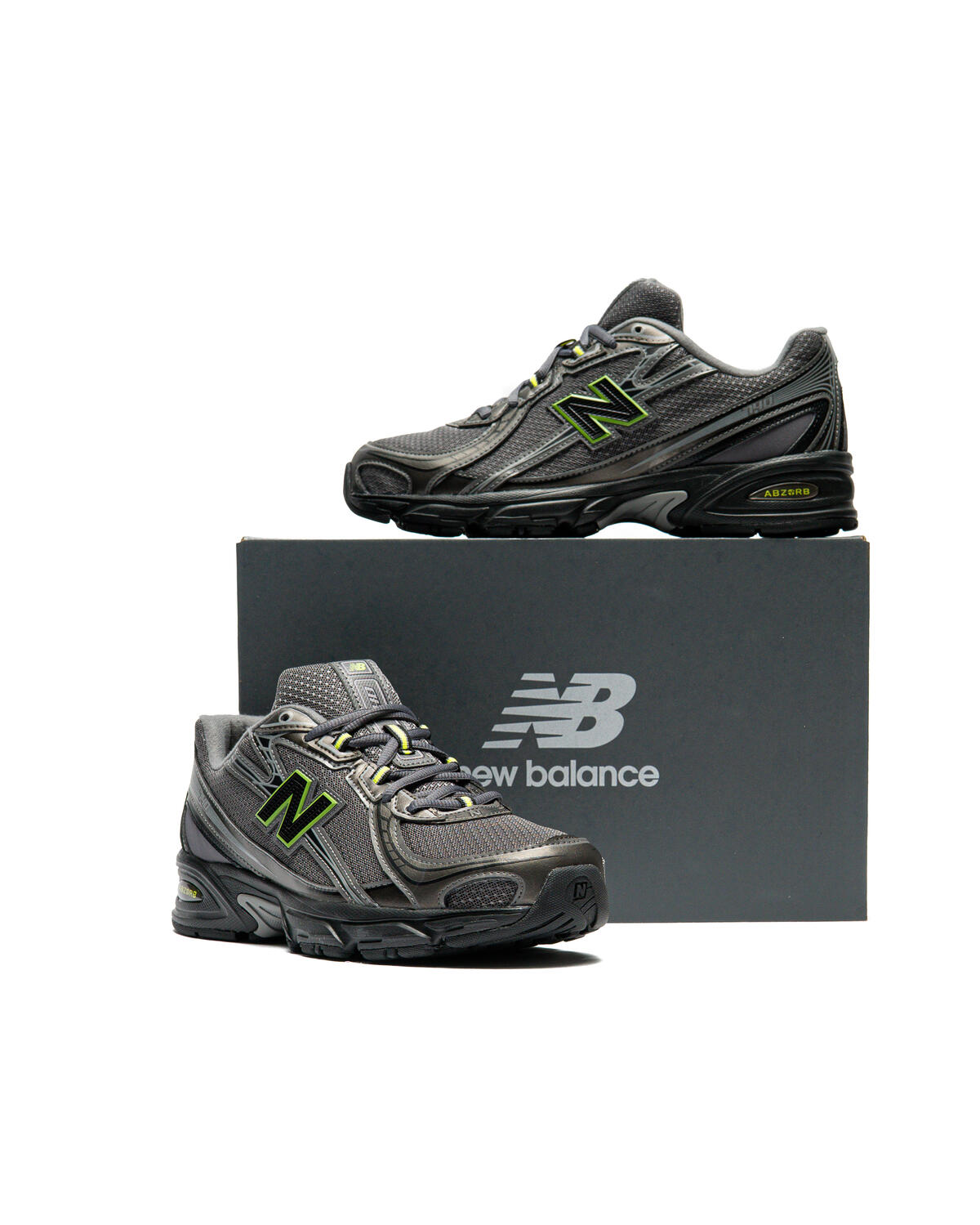 New Balance 740 - Image 6