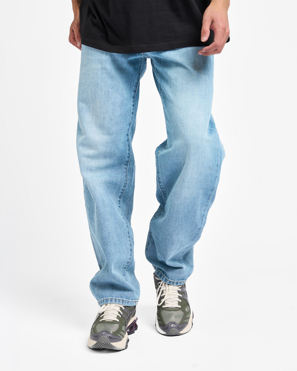 Carhartt WIP Aaron Pant - Image 4
