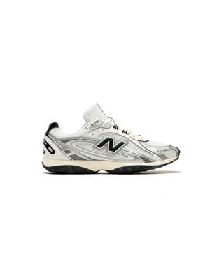 New Balance 204L