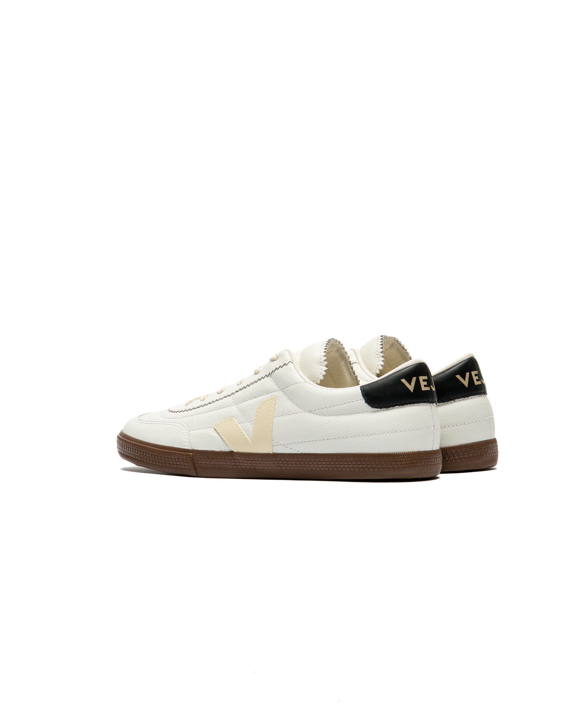 Veja PANENKA O.T. LEATHER