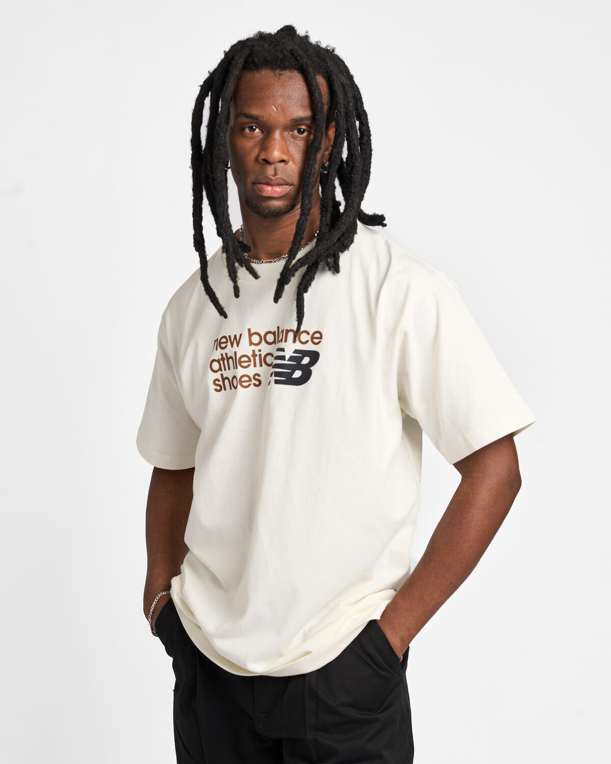 New Balance Athletics Premium Relaxed Chest Logo T-Shirt - Image 4