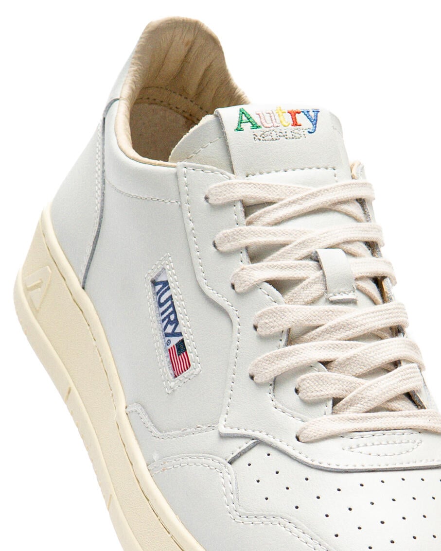 Autry Action Shoes Medalist Low - Image 6