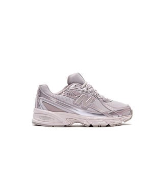 New Balance 740