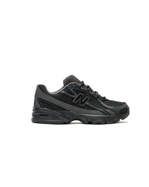 New Balance 740