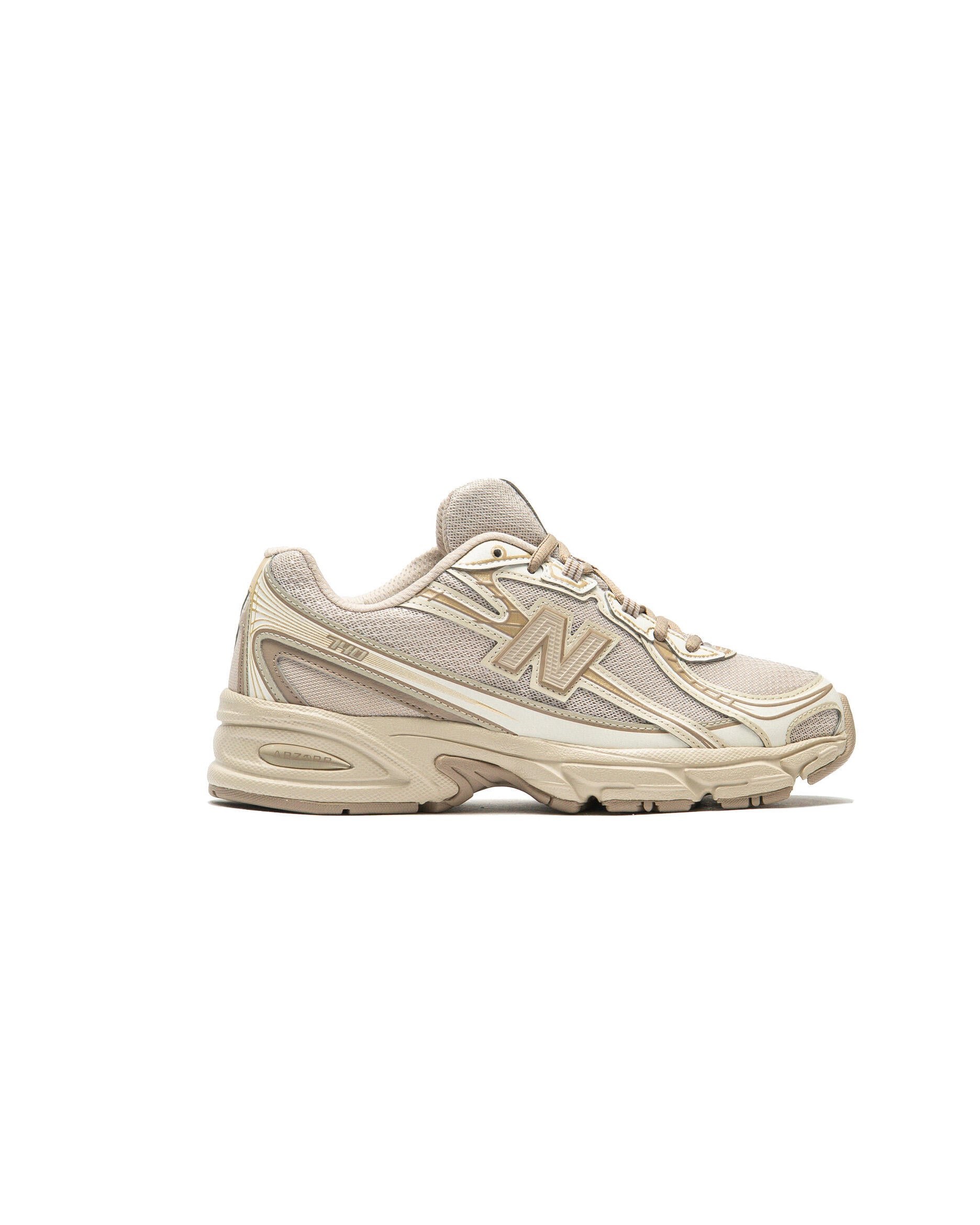 New Balance 740