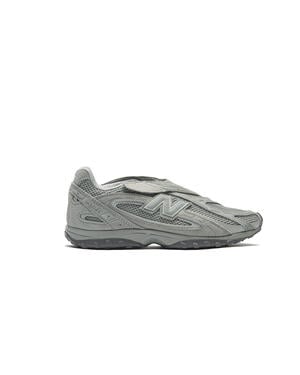 New Balance 204V
