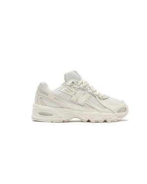 New Balance 740